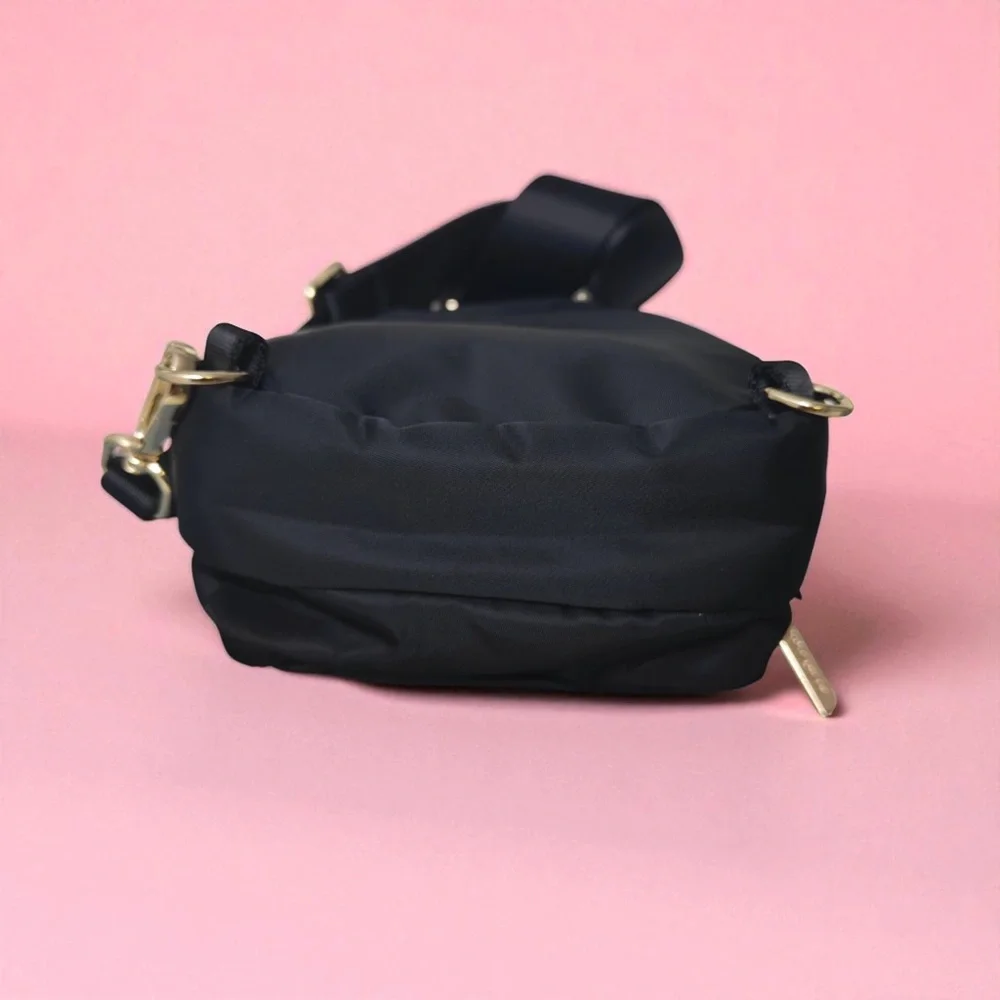 lululemon athletica Black Crossbody Bag - Picture 6 of 6
